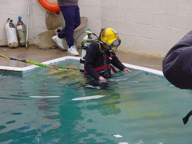 Divers preparing to dive using Surface Supply 